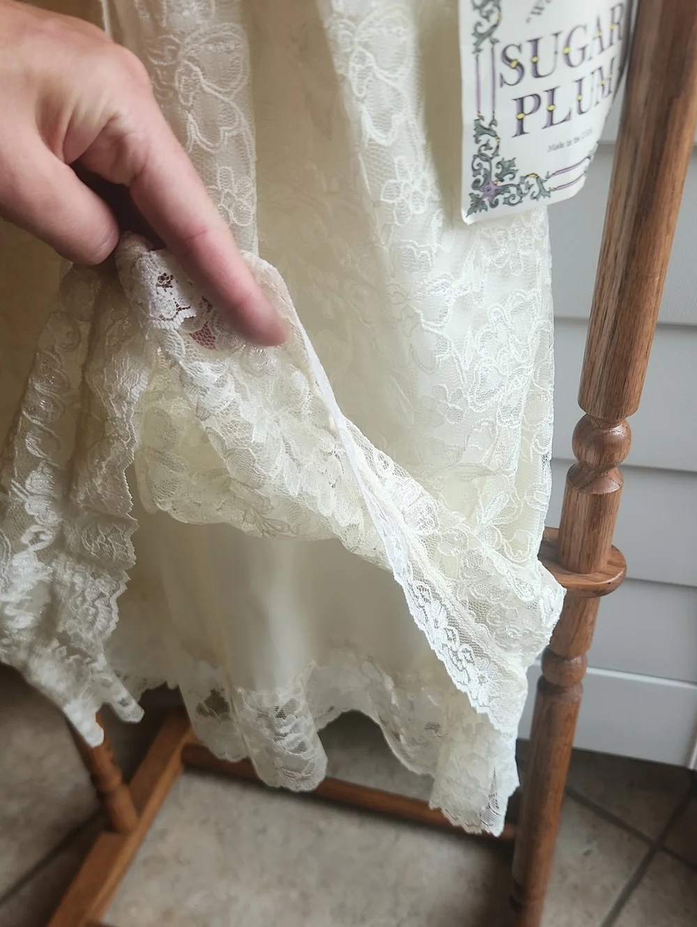 Sugar Plum Vintage Lace Dress in Cream 4T